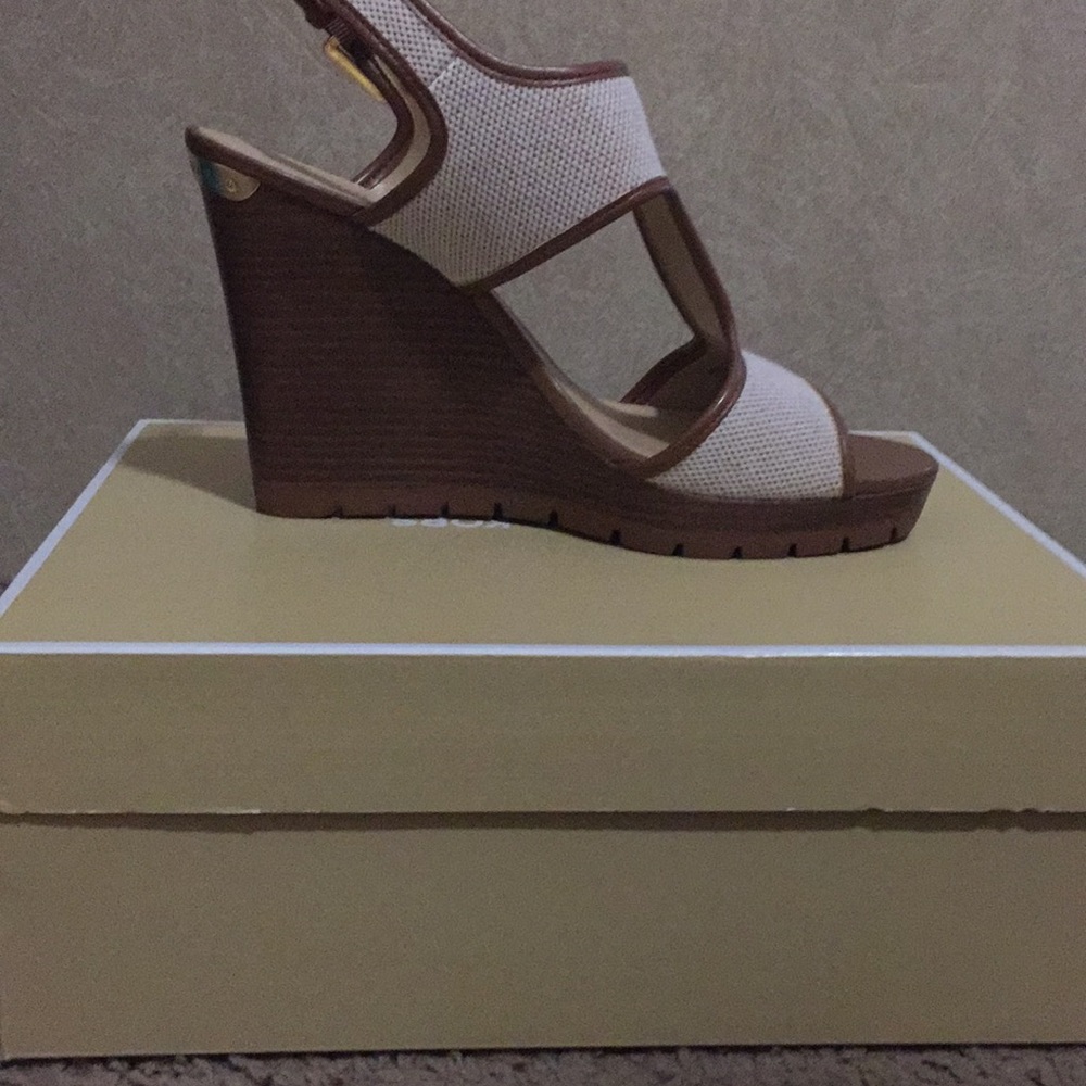 MICHAEL Michael Kors Gillian Wedge Canvas NEW